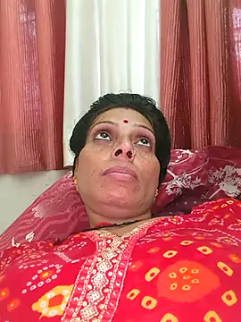 Snapshot of ISHANI-SINGH chatting on 10-22-25, 11:43 ISHANI-SINGH online show from 10-22-25, 11:43