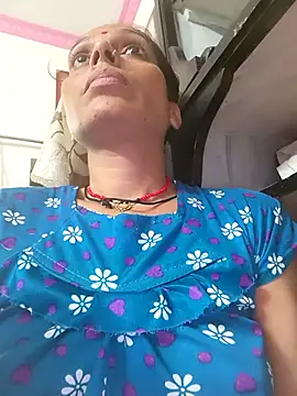 Snapshot of ISHANI-SINGH chatting on 10-25-25, 03:29 ISHANI-SINGH online show from 10-25-25, 03:29