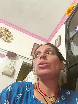 Snapshot of ISHANI-SINGH chatting on 11-03-25, 04:41 ISHANI-SINGH online show from 11-03-25, 04:41