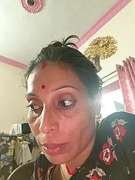 Snapshot of ISHANI-SINGH chatting on 11-07-25, 04:40 ISHANI-SINGH online show from 11-07-25, 04:40