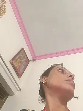 Snapshot of ISHANI-SINGH chatting on 12-03-25, 05:00 ISHANI-SINGH online show from 12-03-25, 05:00