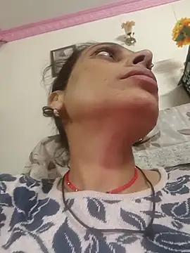 Snapshot of ISHANI-SINGH chatting on 12-20-25, 04:47 ISHANI-SINGH online show from 12-20-25, 04:47