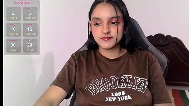 Ari 20  online show from 10-24-25, 01:57