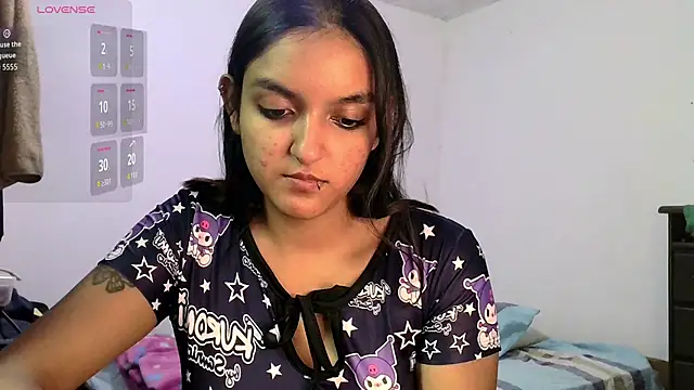 Snapshot of Ari_20_ chatting on 05-30-26, 07:33 Ari 20 online show from 05-30-26, 07:33