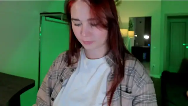 Meri Cutte online show from 11-19-25, 01:44