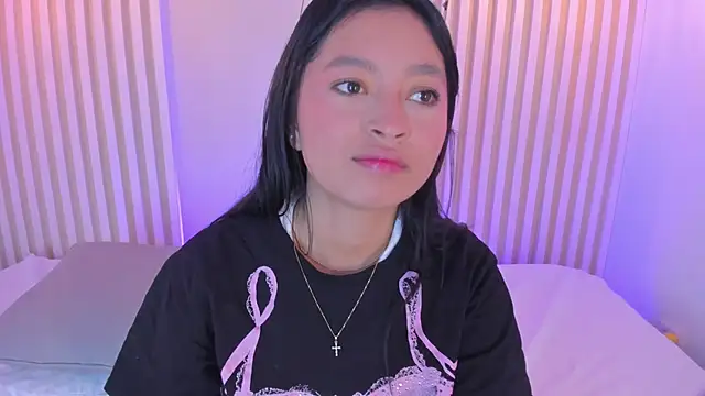 Snapshot of babe_katty chatting on 12-16-25, 11:48 babe katty online show from 12-16-25, 11:48