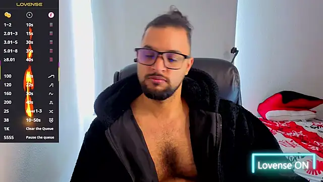 Ernesto-Rodriguez82 online show from 10-31-25, 05:36