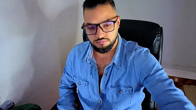 Ernesto-Rodriguez82 online show from 06-17-26, 08:17