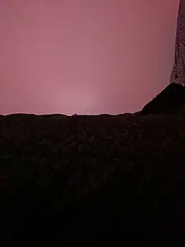 Snapshot of Taydagr8 chatting on 09-29-25, 08:30 Taydagr8 online show from 09-29-25, 08:30