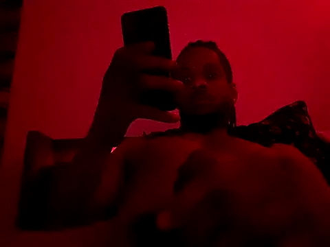 Snapshot of Taydagr8 chatting on 11-22-25, 12:04 Taydagr8 online show from 11-22-25, 12:04