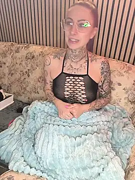 Dirty Mel online show from 02-05-26, 07:07