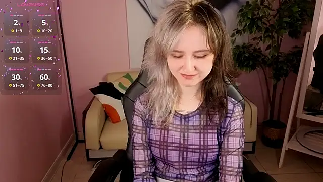 girl next doorr online show from 06-06-26, 01:05