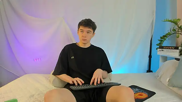 SherlockMax online show from 02-25-26, 04:44