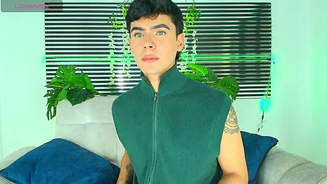 CamiiGuzmanX online show from 01-10-26, 07:48