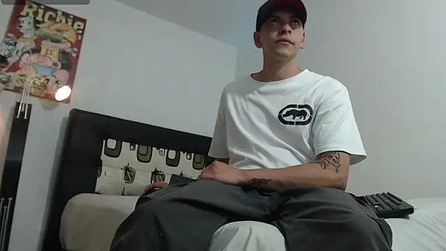 Thomasjons  online show from 05-31-26, 04:53