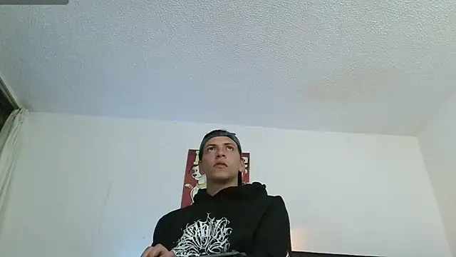 Thomasjons  online show from 07-04-26, 03:02