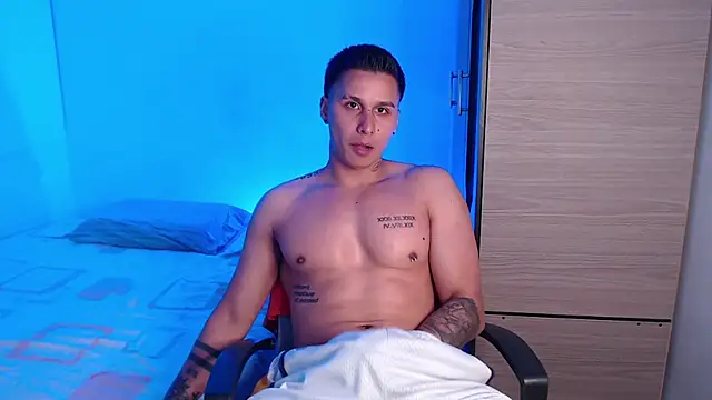 valentinosex1 online show from 12-22-25, 10:40