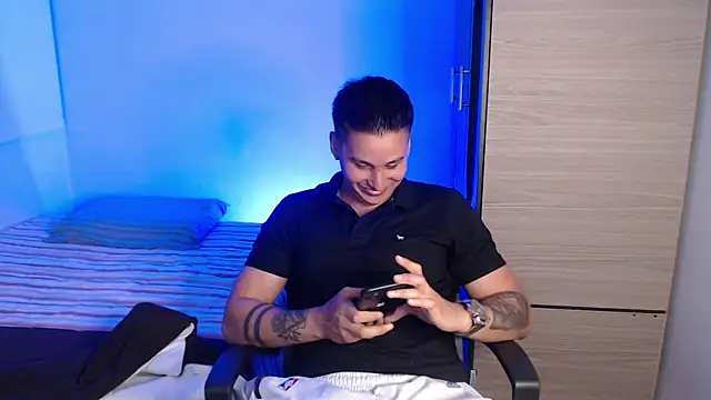 valentinosex1 online show from 03-05-26, 11:34