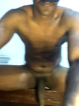 Snapshot of Bullboy8in chatting on 09-19-25, 06:26 Bullboy8in online show from 09-19-25, 06:26