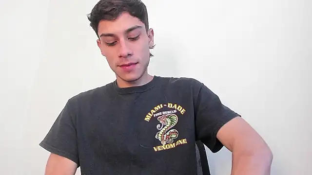 axel davis  online show from 02-07-26, 01:26