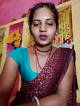 Snapshot of Hot_bbbb chatting on 04-16-26, 10:05 Hot bbbb online show from 04-16-26, 10:05