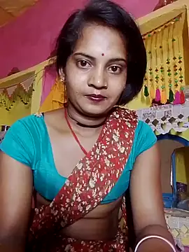 Snapshot of Hot_bbbb chatting on 04-18-26, 06:23 Hot bbbb online show from 04-18-26, 06:23