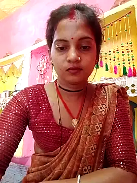 Snapshot of Hot_bbbb chatting on 04-23-26, 08:13 Hot bbbb online show from 04-23-26, 08:13