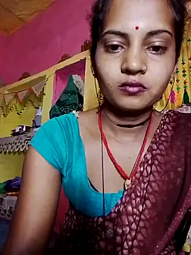Snapshot of Hot_bbbb chatting on 04-24-26, 07:49 Hot bbbb online show from 04-24-26, 07:49