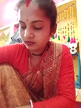 Snapshot of Hot_bbbb chatting on 04-27-26, 03:37 Hot bbbb online show from 04-27-26, 03:37