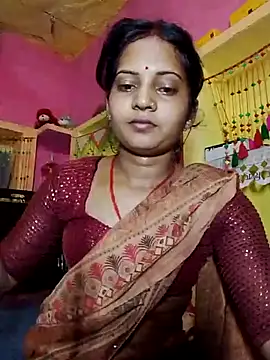 Snapshot of Hot_bbbb chatting on 04-29-26, 06:25 Hot bbbb online show from 04-29-26, 06:25