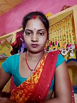 Snapshot of Hot_bbbb chatting on 05-14-26, 05:03 Hot bbbb online show from 05-14-26, 05:03