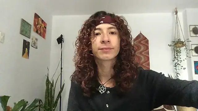 camille delrey online show from 04-27-26, 04:49