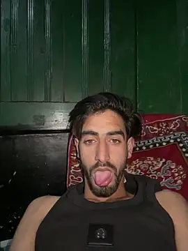 lyath3245 online show from 04-16-26, 09:50