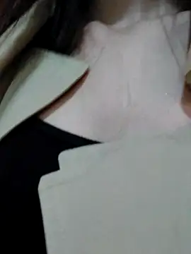 meomeocute online show from 10-24-25, 12:12