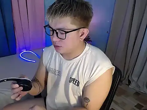 Fuckboii intown online show from 07-10-26, 12:52