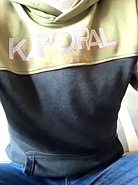 Snapshot of Jo27110 chatting on 10-08-25, 11:30 Jo27110 online show from 10-08-25, 11:30