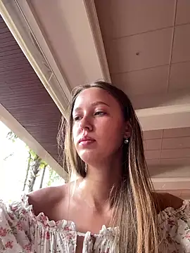 ElliRose online show from 10-15-25, 02:01