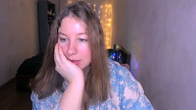 NancySanders online show from 12-21-25, 05:36