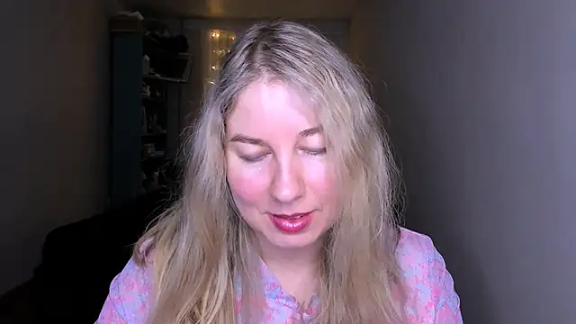 Snapshot of NancySanders chatting on 04-25-26, 06:49 NancySanders online show from 04-25-26, 06:49