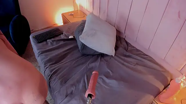 Hillary Collins1 online show from 06-05-26, 06:52