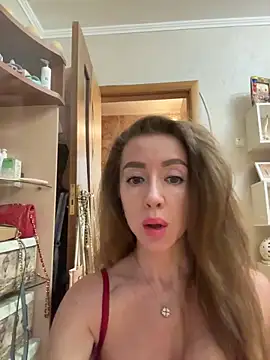 Snapshot of MarinaDiva11_74 chatting on 06-12-26, 08:30 MarinaDiva11 74 online show from 06-12-26, 08:30
