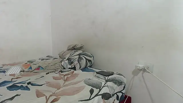 Snapshot of couplehotfantasies chatting on 10-09-25, 07:56 couplehotfantasies online show from 10-09-25, 07:56