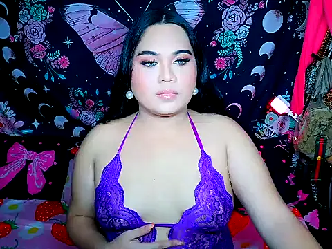 Snapshot of YourThicc_bella chatting on 06-09-26, 02:39 YourThicc bella online show from 06-09-26, 02:39