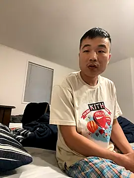 Snapshot of mading7 chatting on 11-14-25, 06:12 mading7 online show from 11-14-25, 06:12