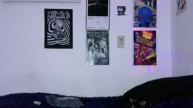 plutonbluemooon333 online show from 02-28-26, 01:17