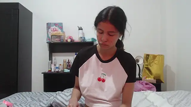 nathaly jones  online show from 06-03-26, 02:33