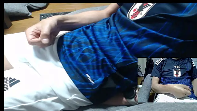 Yasu2000 online show from 06-18-26, 01:06