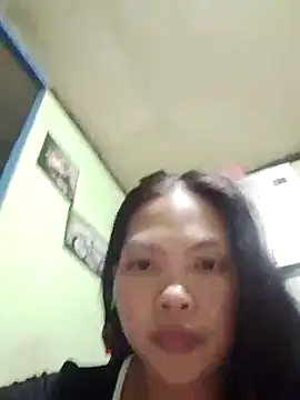 Snapshot of missluvv chatting on 09-20-25, 01:01 missluvv online show from 09-20-25, 01:01