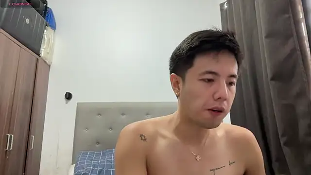 Addictiveboi online show from 06-04-26, 03:23