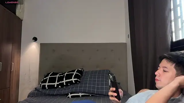 Addictiveboi online show from 06-12-26, 05:17